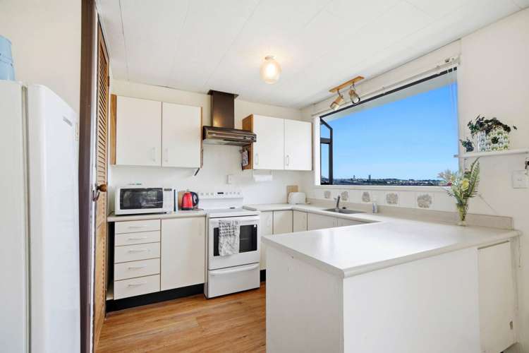 96 & 96A Queen Street Northcote Point_17