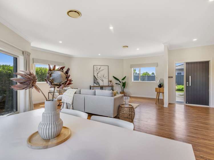 2 Drovers Way Frimley_8