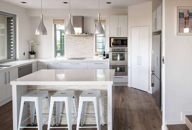 BWU2BIWM2JERJLUT7MPUIDWNLU