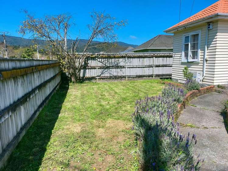 49 Hyde Street Wainuiomata_2