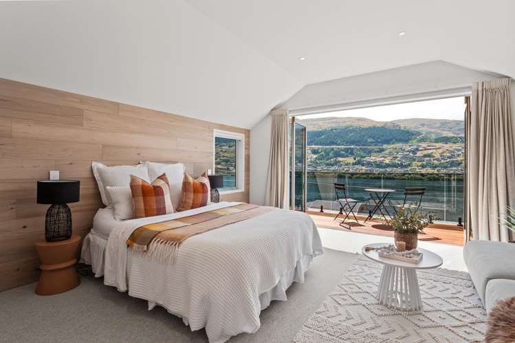 209 Peninsula Road Kelvin Heights_11