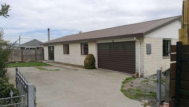 A standalone house at rear section.