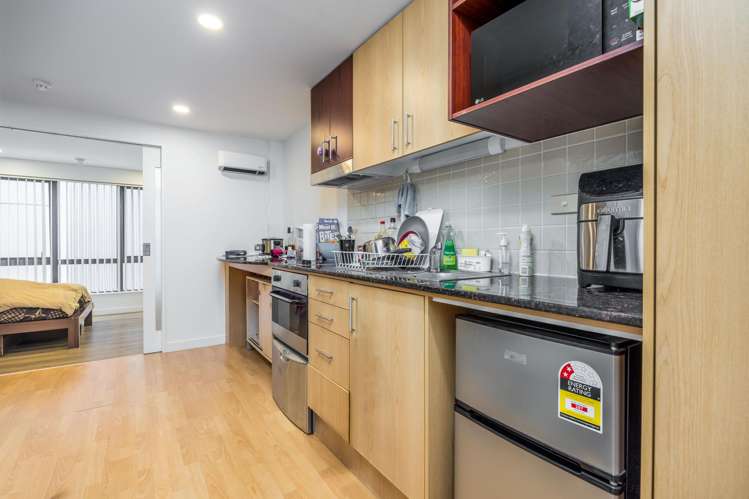 909/76 Wakefield Street_3