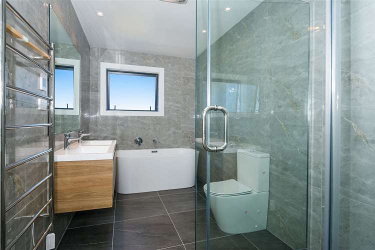 320b East Coast Road Sunnynook_27