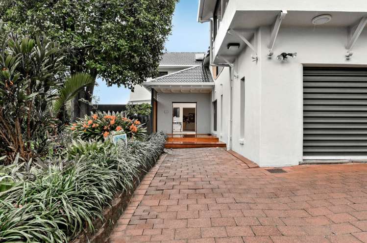 34 Seacliffe Road Hillsborough_29