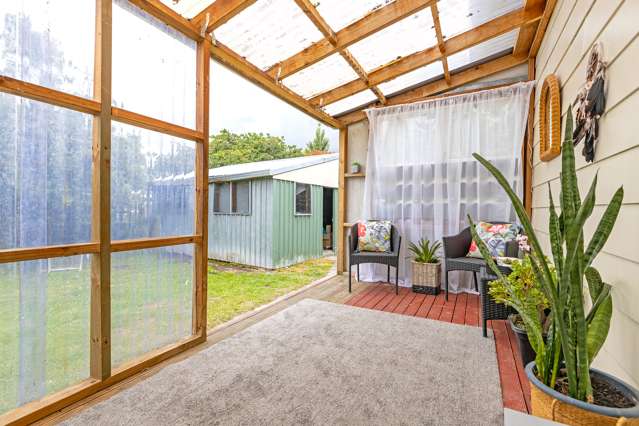 19 Hardie Grove Featherston_3