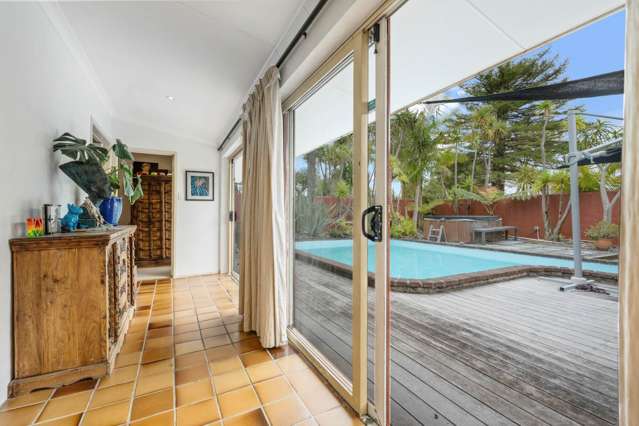 21 Roland Road Greenhithe_4