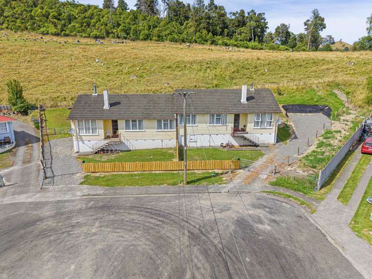 8 and 9 Kingfisher Place Taihape_1