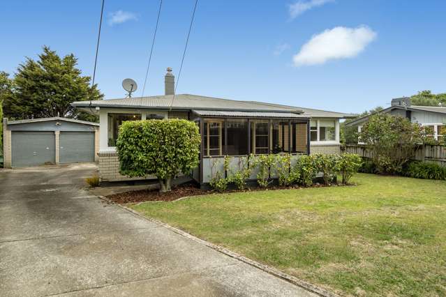 75 Kingswood Road Brookfield_1