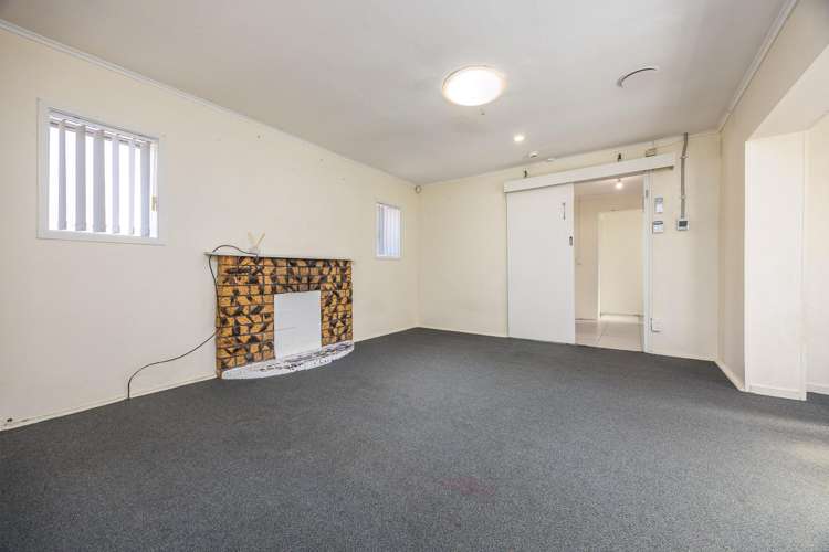 725 Massey Road Mangere_4