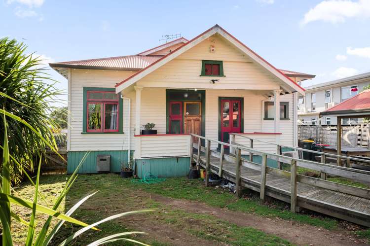 15 Wellington Street_0