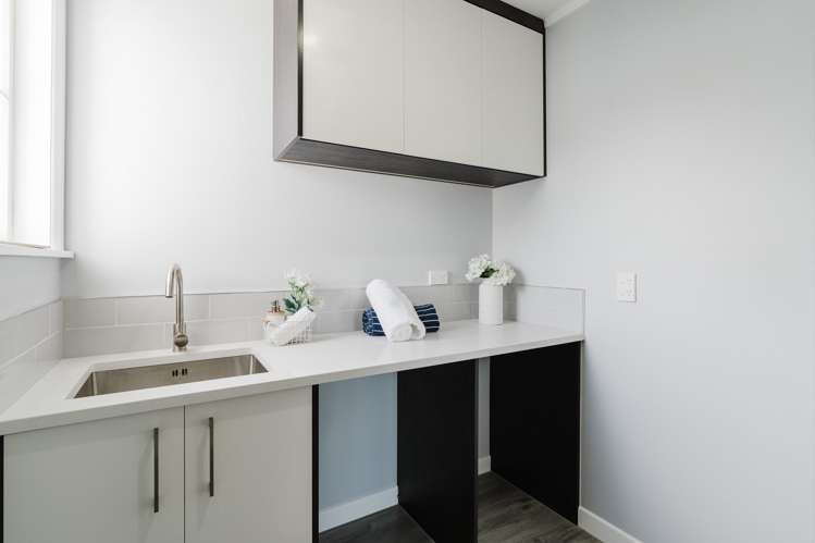 155 Peachgrove Road Hamilton East_12