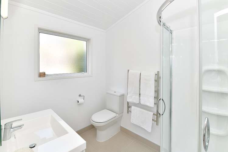 56 Duncansby Road Stanmore Bay_11