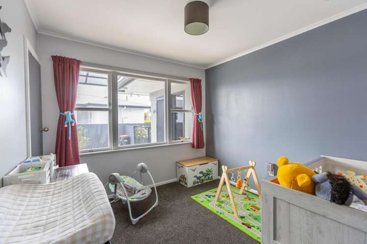 4 Corbett Place Onekawa_15