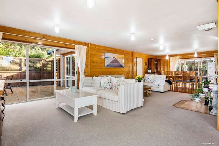 65 Whangaparaoa Road Red Beach_32