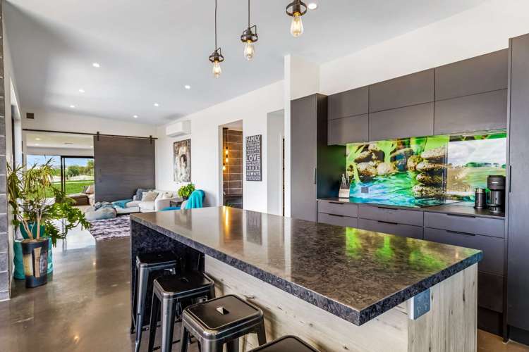 57 Beechwood Road Feilding_13
