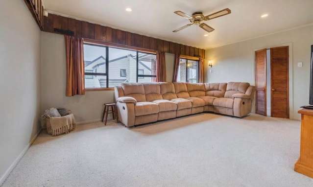 48 Don Buck Road Massey_2