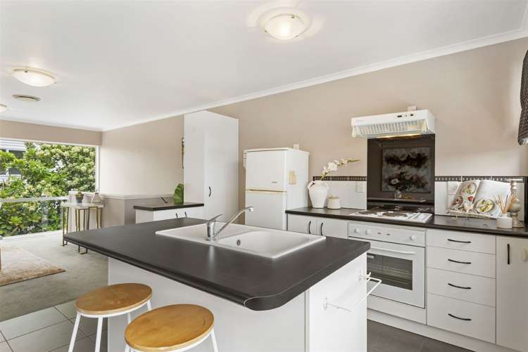 2/25 Inverness Road Browns Bay_7