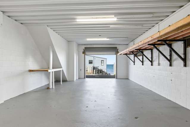 16/410 The Esplanade Island Bay_4