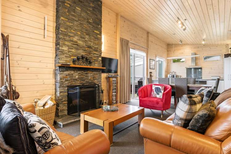 32A Mackenzie Street Waimarino_5