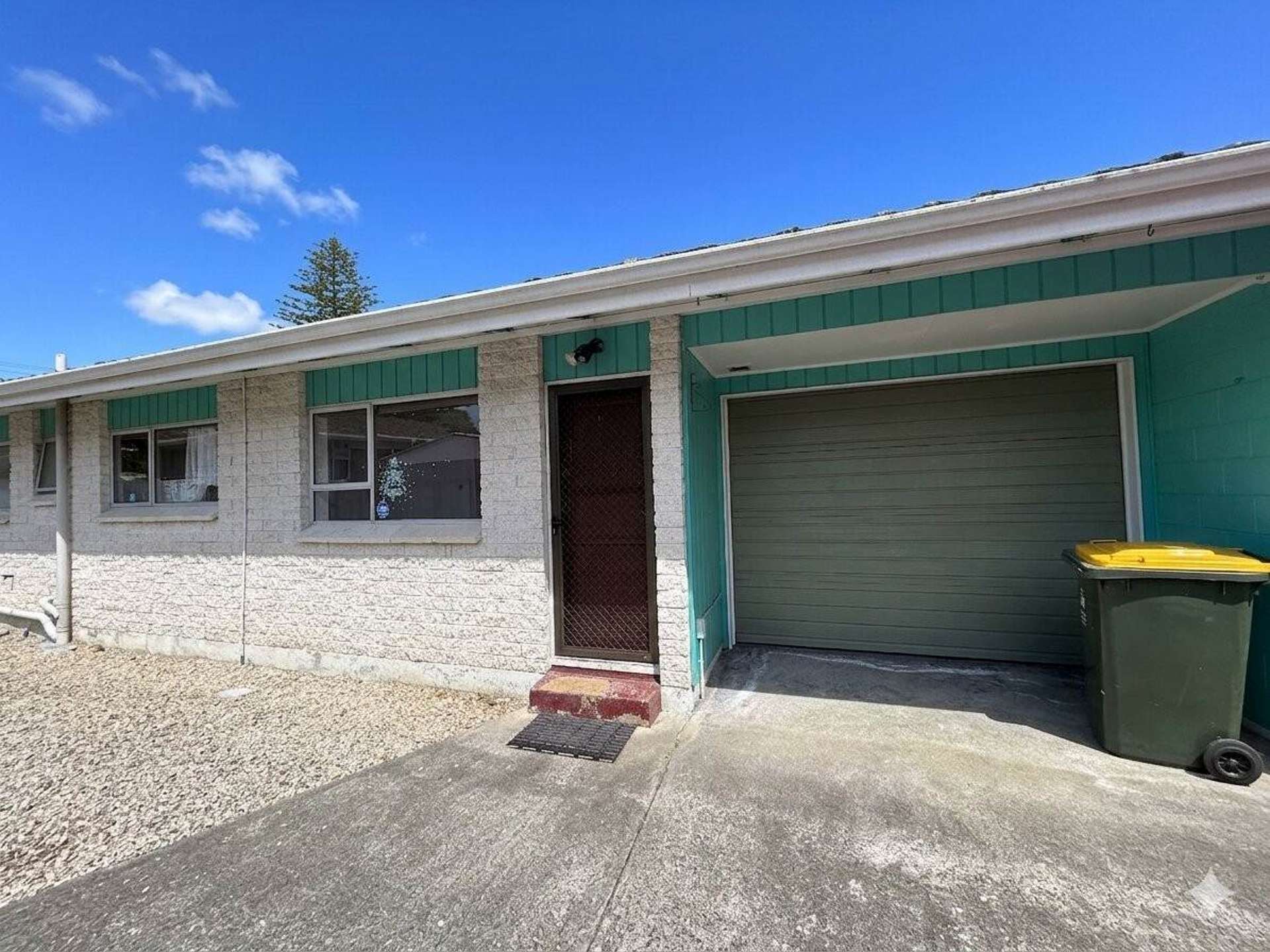 Gray Avenue Mangere East_0