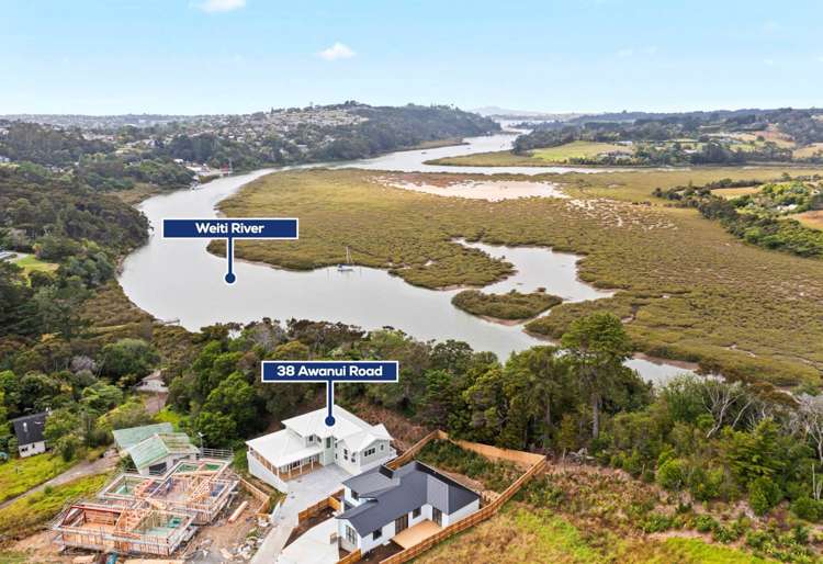 38 Awanui Road Red Beach_20