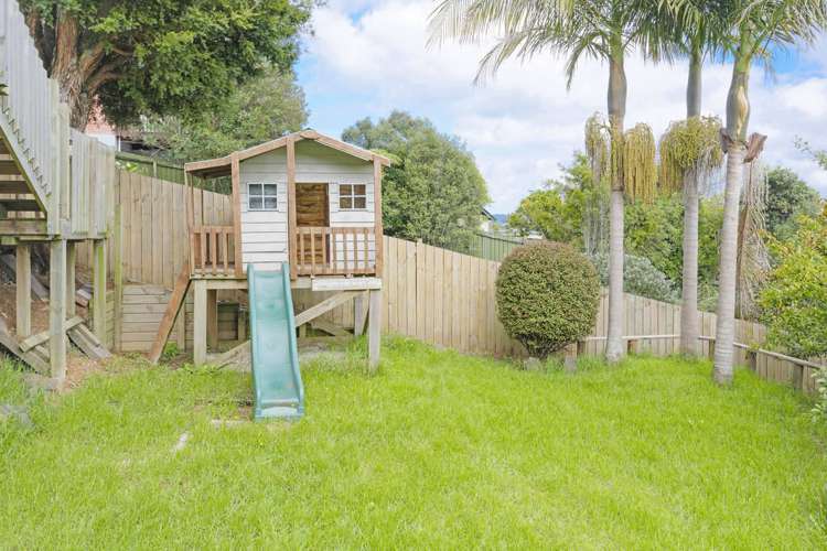 43 Derwent Crescent Titirangi_17