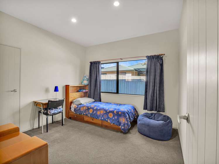 23 Lithgow Drive Otamatea_19