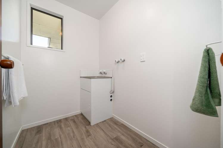 1/1 Iona Place Sockburn_9