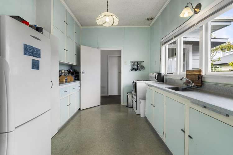 93 Lynwood Road New Lynn_4