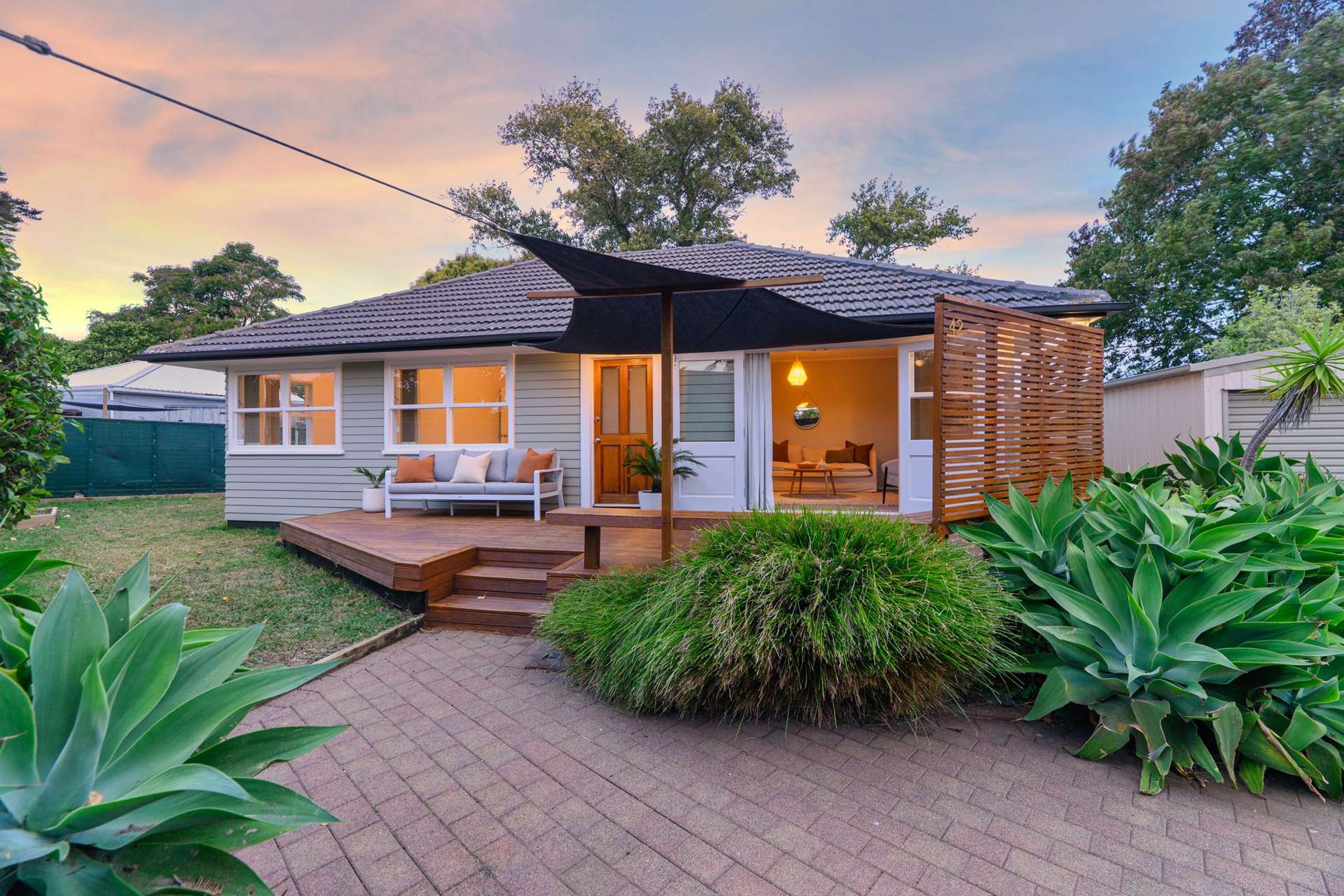 42 Hereford Street Te Atatu Peninsula_0