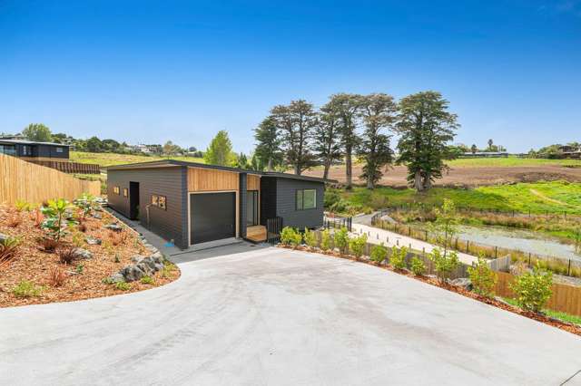 Beautifully presented new build