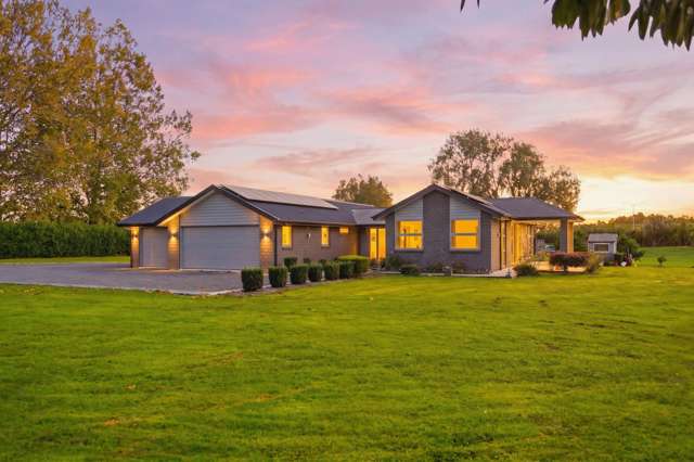 Private Lifestyle Living In The Heart Of Tamahere