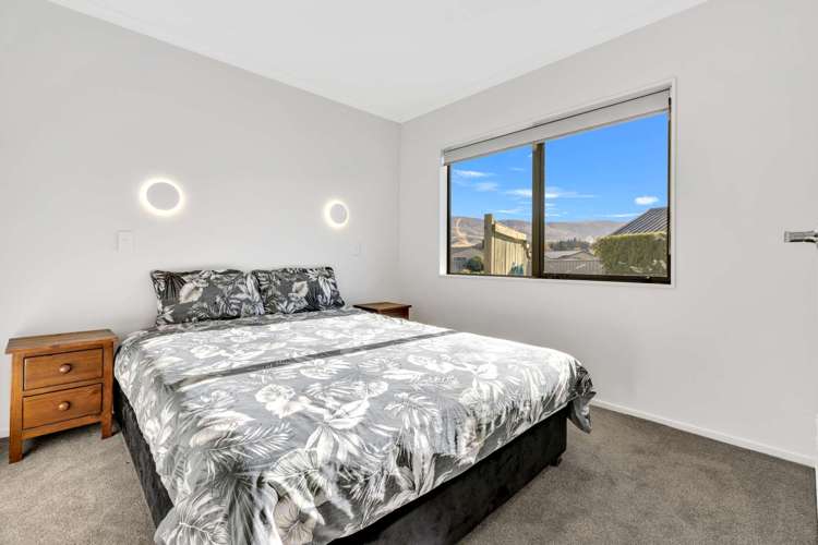 100 Barry Avenue Cromwell_14