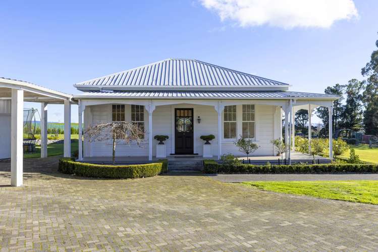 434 Centennial Drive Taupo Surrounds_3