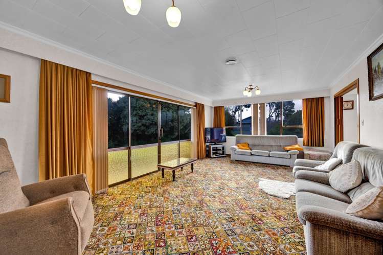 84 Domett Street Opunake_11