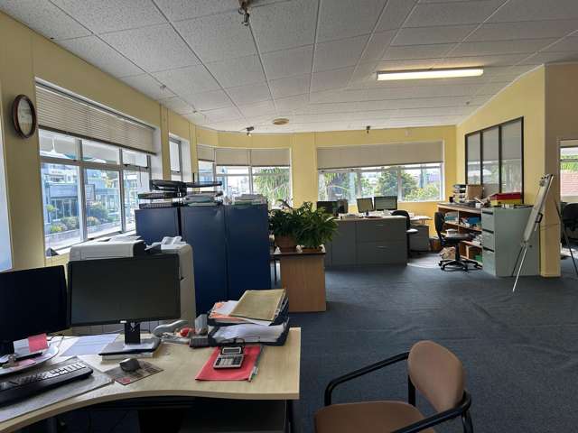 9, 1-9 Clive Square West Napier Cbd_3