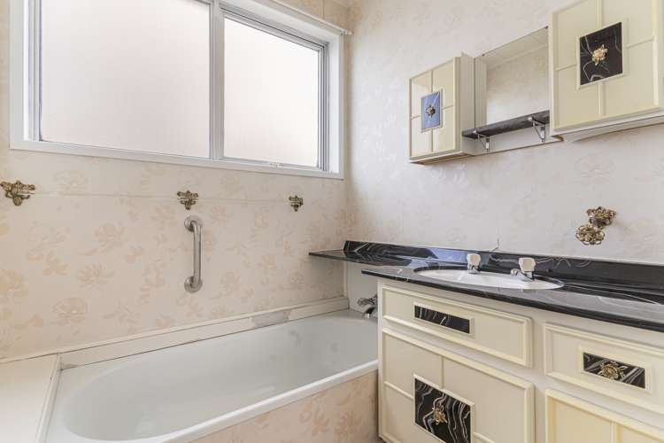 23 Riverhills Avenue Pakuranga Heights_10