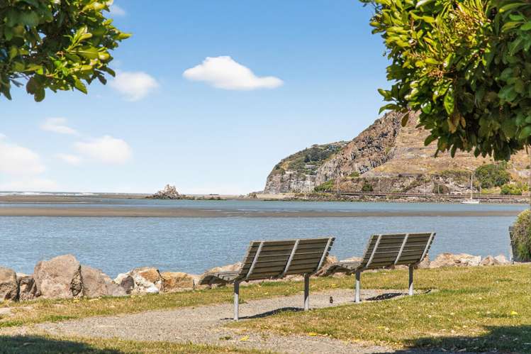 19 Inverness Lane Redcliffs_23