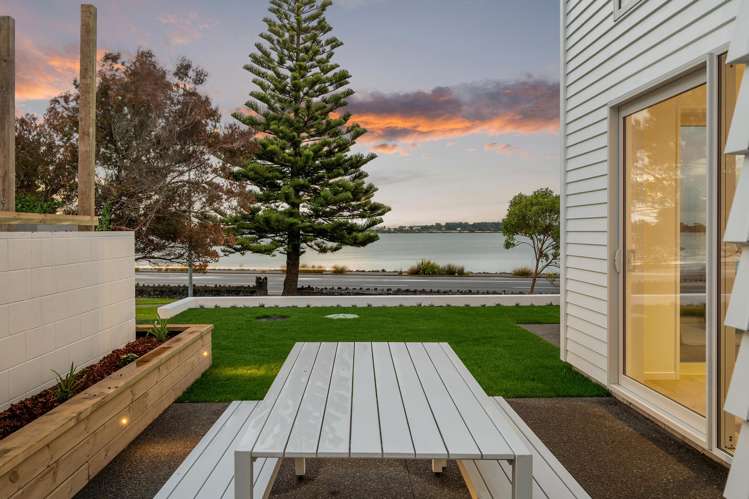 2/1 The Brae Mt Pleasant_25