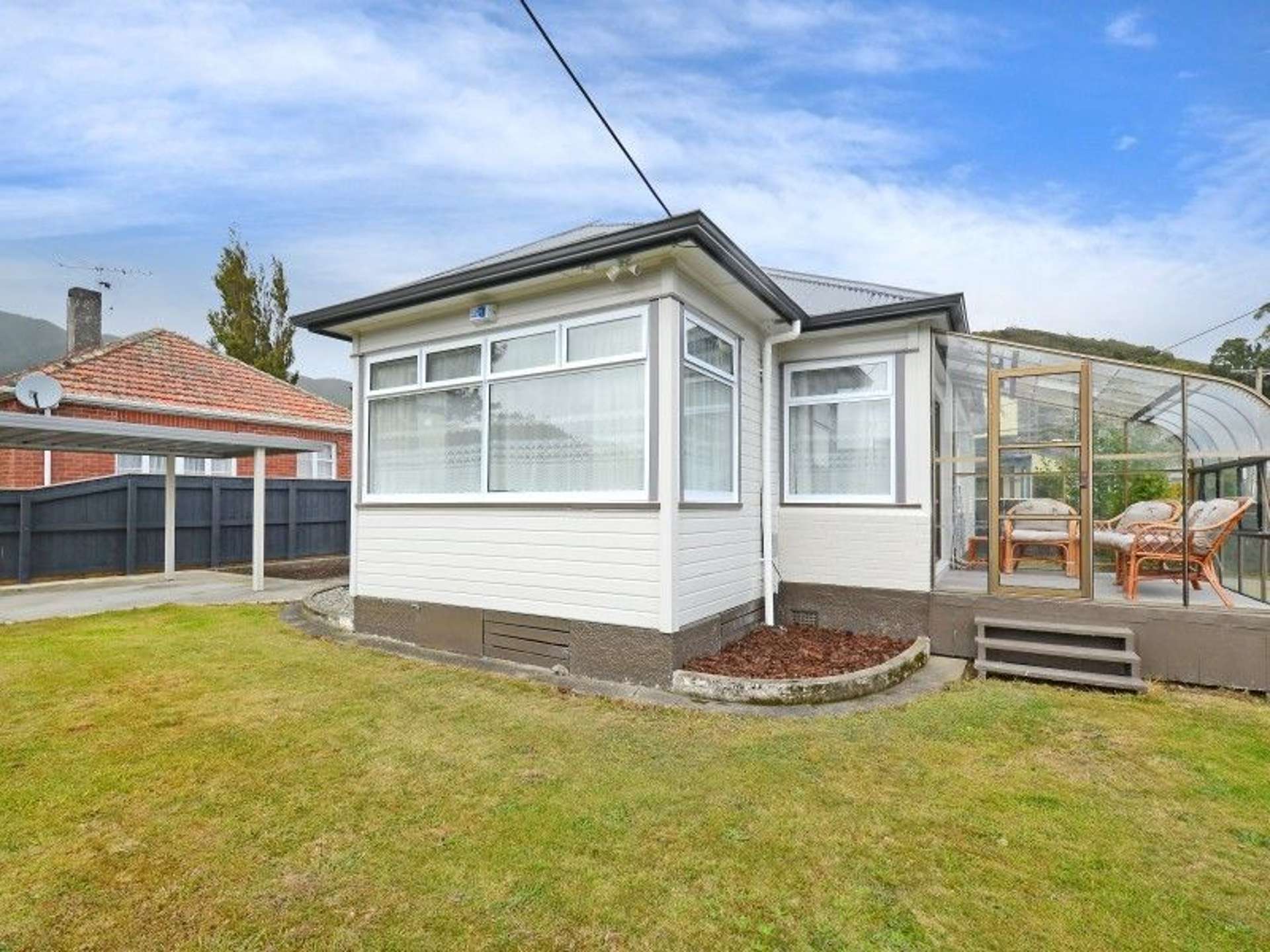 92 Waddington Drive Naenae_0