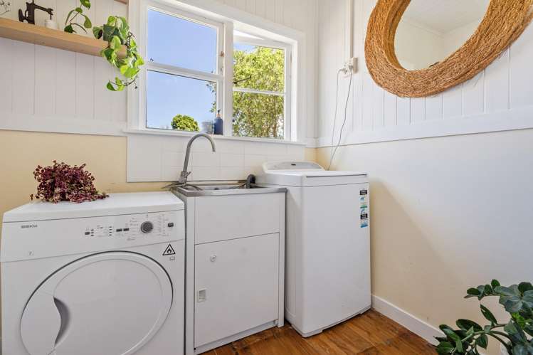 8 Rauta Way Helensville_14