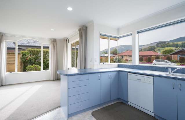 17 Covent Drive Stoke_3