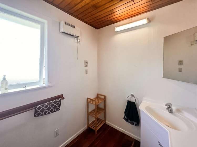 13 Bowman Road 10877_6