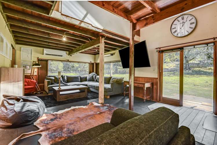 1529 Kauarapaoa Road Brunswick_11