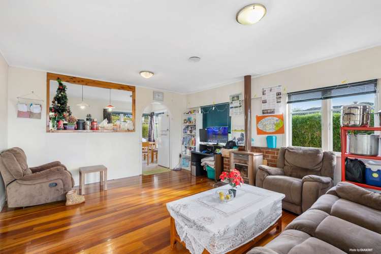 14 Albert Road Kelston_4