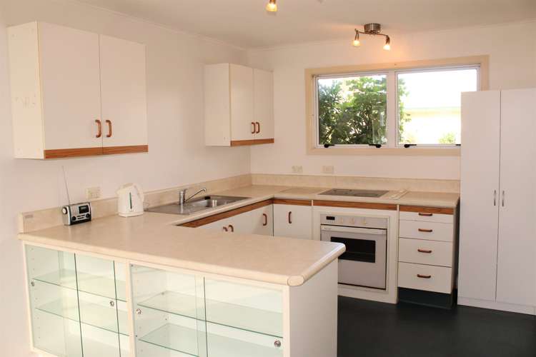 77 Gladstone Road Waihi_5