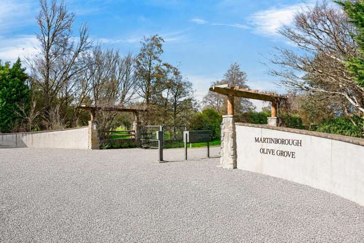 9/239 Lake Ferry Road Martinborough_34