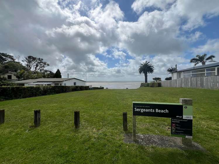 7 Allan Road Awhitu_11