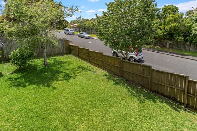 1/68 Totaravale Drive Totara Vale_1